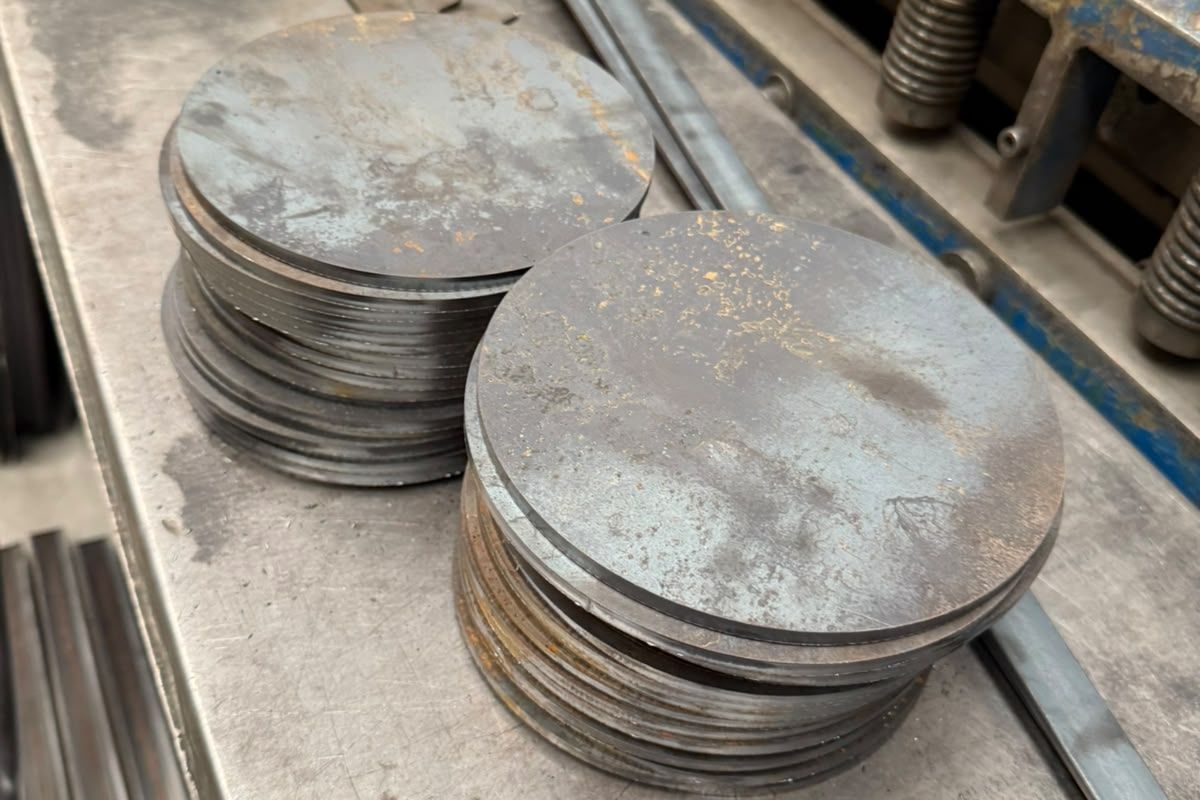 diseños personalizados en metal bogota