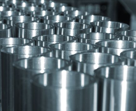 fabricantes de piezas de metal en la calera